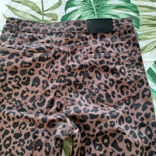 Stradivarius animal print denim pants used