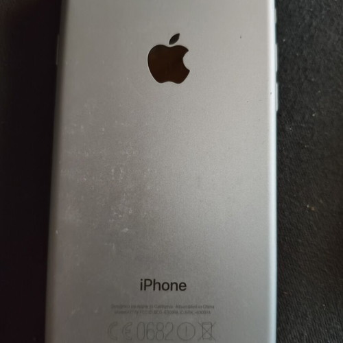 Apple iPhone 7 32GB silver like new