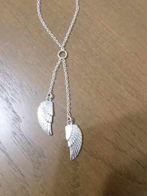 Silver-plated necklace with feather design new, silver