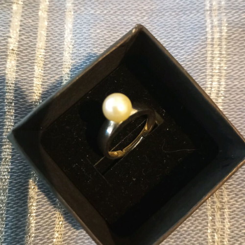 Silver 925 ring with natural pearl like new, plated, adjustable