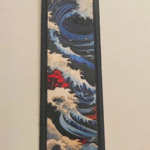 Embroidered fabric keychain The Great Wave Off Kanagawa new, multicolor