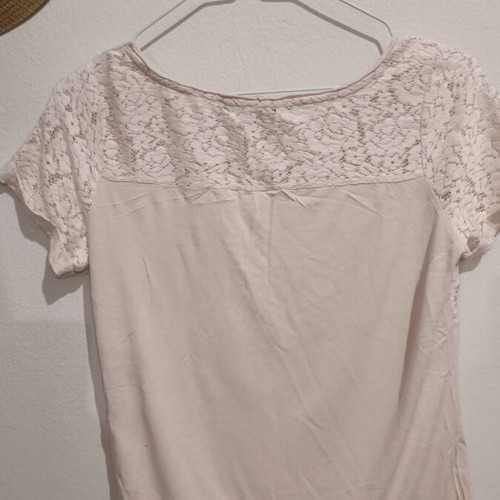 Stradivarius T-shirt like new, lace front, pink, size S