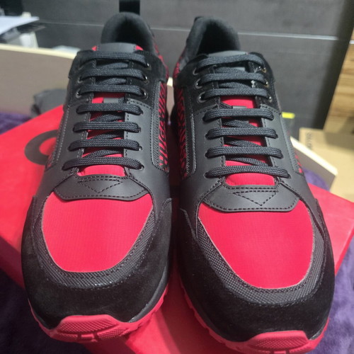 Hugo Boss sneakers size 43, red