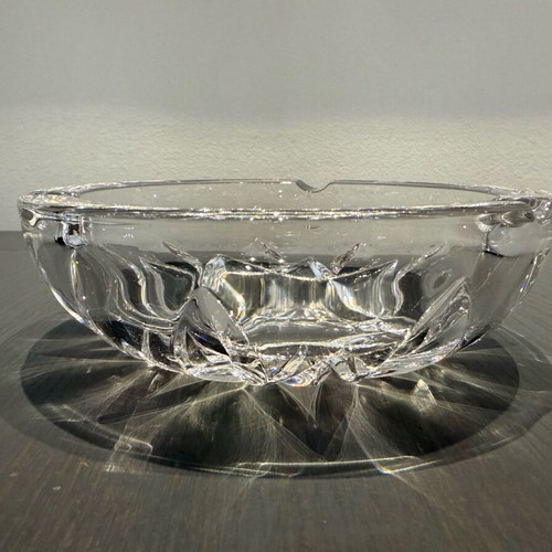 Crystal ashtray classic design like new condition
