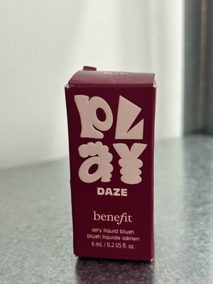 Play Daze Benefit Liquid Blush new