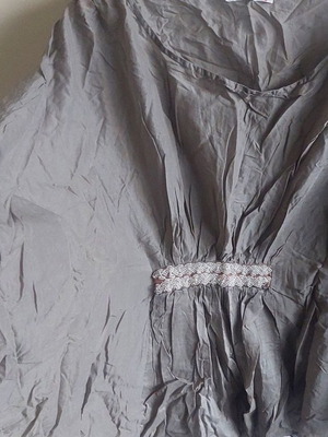 Lynne beige blouse, size Small / Medium