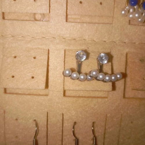 Stainless steel earrings with pearls