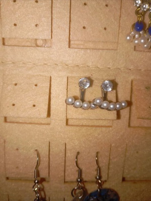 Stainless steel earrings with pearls