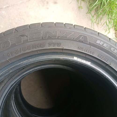 Bridgestone Potenza RE-050A 175/55/15 summer tires like new