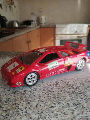 Toy car figure like new in good condition