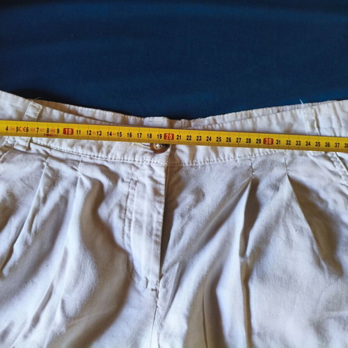 Esmara linen cotton shorts size M like new, white