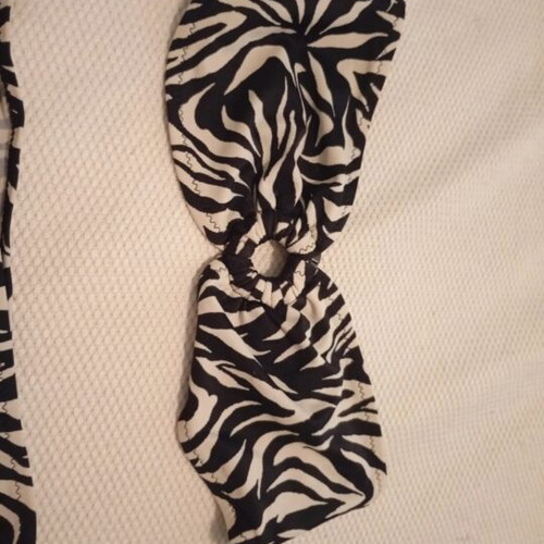 Bikini used, size M, black and white by Acme