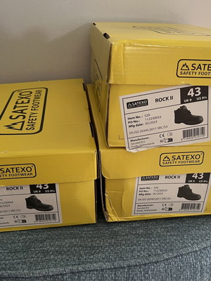 Satexo Rock II safety footwear waterproof size 43