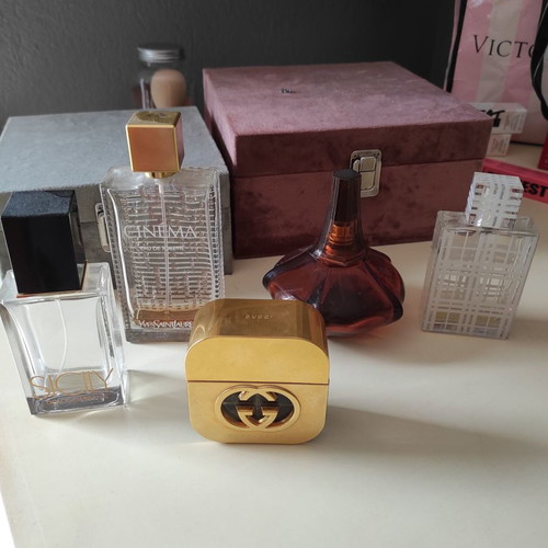 Empty perfume bottles used, pack of 13 pieces