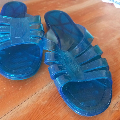 Buffalo women's plastic slippers new, sizes 38 and 39, blue