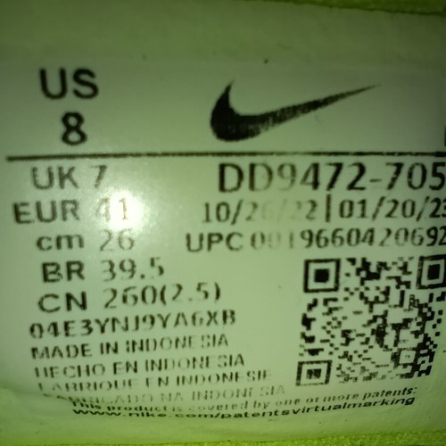 Nike Phantom GX Academy football shoes like new, size 41, white and green