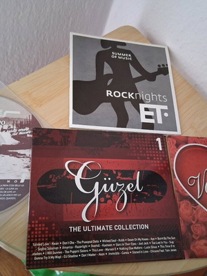 Various CDs new, pack of 4