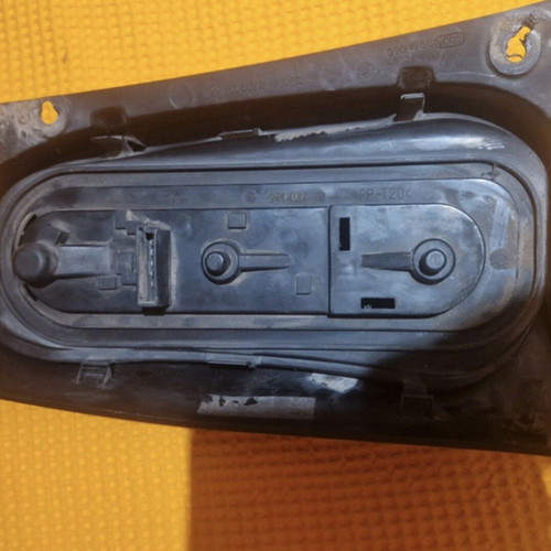 Smart Fortwo right tail light used