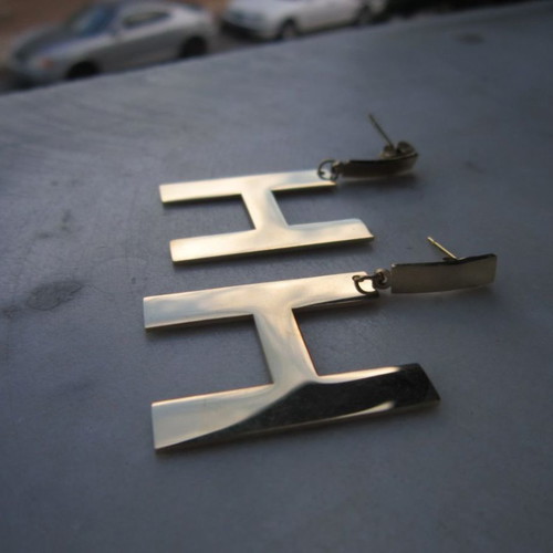 Earrings new stainless steel, gold tone, H H design