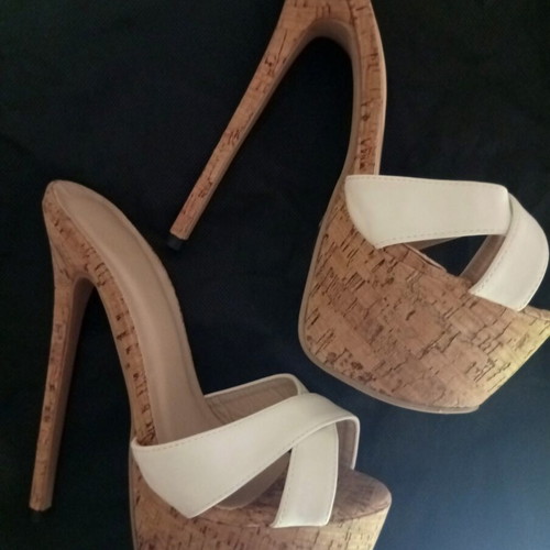 High-heeled clogs with white leather cross strap, size 37, new