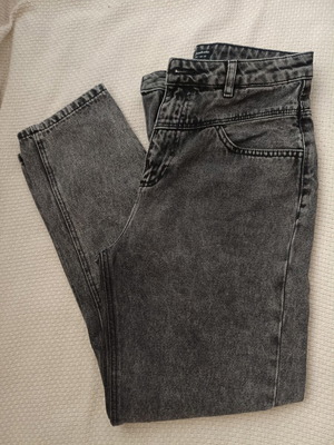 Stradivarius black faded mom jeans size 38 like new, high waist