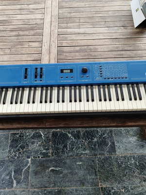 Oberheim MC 1000 /88 master keyboard μεταχειρισμένο με εσωτερική κάρτα ήχου