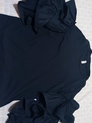Souvenir blouse black with puffed sleeves like new