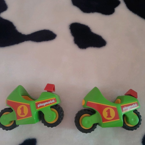 Playmobil motorcycles used, pack of 2