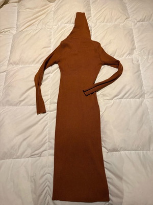 Pencil turtleneck dress like new, rust color, one size