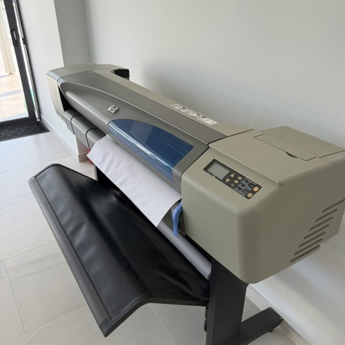 HP DesignJet 500 Plus 42” roll plotter printer