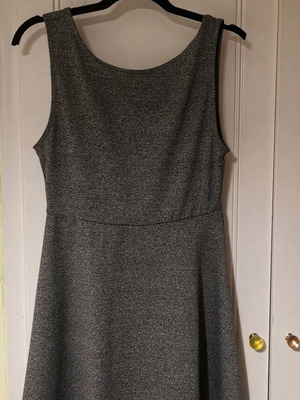 Basic black fitted dress H&M medium like new