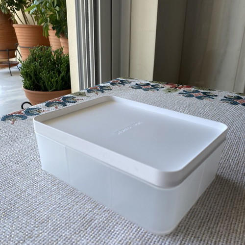Plastic Storage Box with 6 Compartments like new