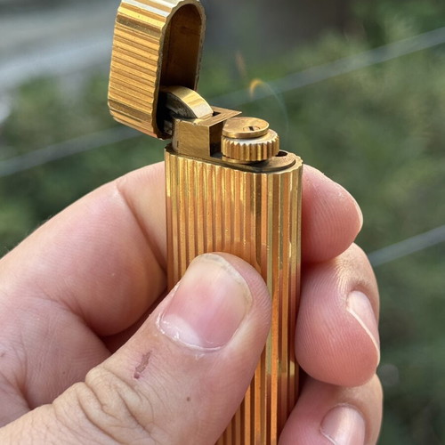 Must de Cartier Gas Lighter "Godron Vertical Lines"