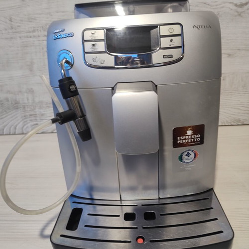Saeco Intelia automatic espresso machine with cappuccino milk system