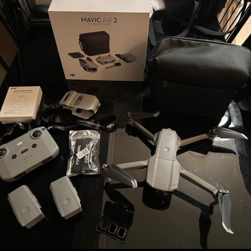 DJI Mavic Air 2 Fly More Combo like new