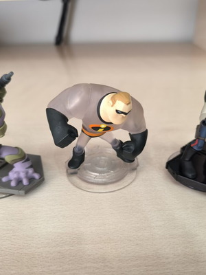 Disney Infinity figure set used, 3 pieces