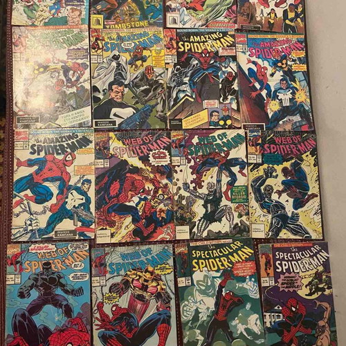 Spiderman Kamvanas editions, pack of 28 issues