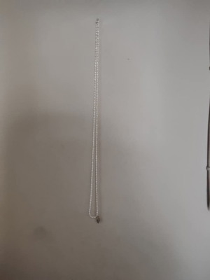 Necklace like new with pearls