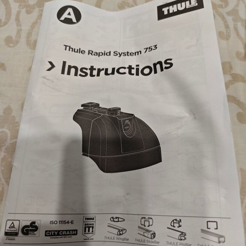 Thule 753 roof rack feet like new for Opel Corsa 2006 and other models