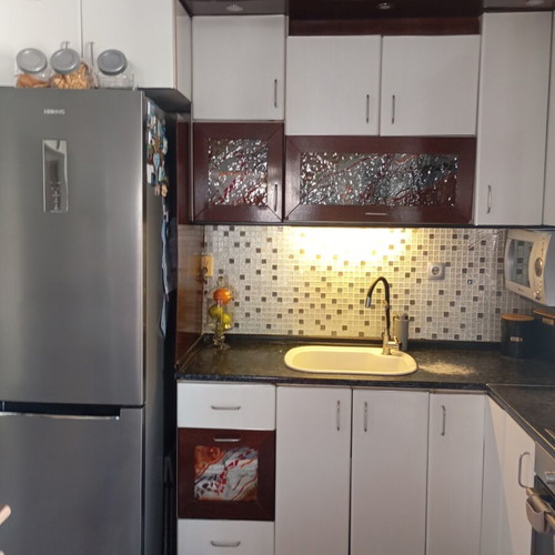 Kitchen cabinet with crystal display cabinet, vangelite doors