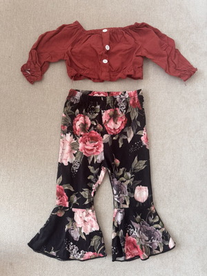 Baby clothing set for 9-12 months like new