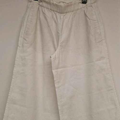 Marks & Spencer short pants like new with pockets, white multicolor