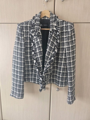 Zara crop jacket like new, size medium, checkered pattern