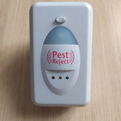Pest Reject Ultrasonic Pest Repeller Device new