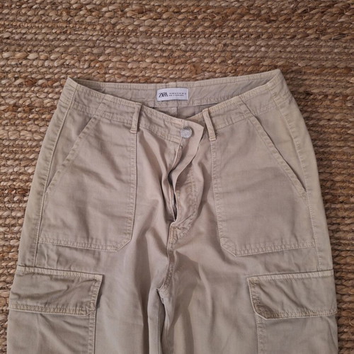 Zara women's cargo pants beige size L like new high waist