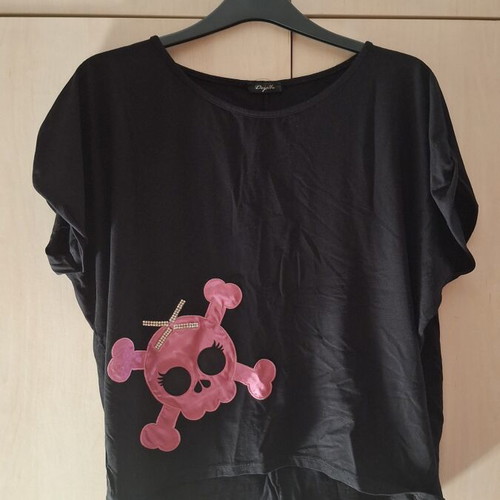 Dejavu black short-sleeve top used, pink skull design, size L
