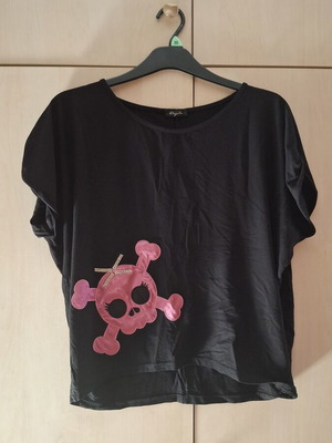 Dejavu black short-sleeve top used, pink skull design, size L