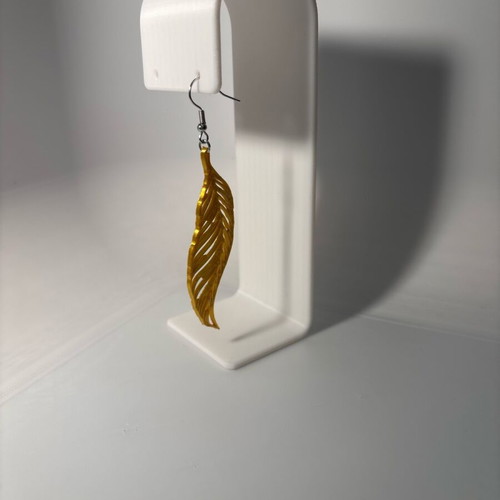 Earring stand like new, white