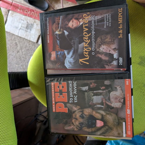 Foreign films DVD set like new, 12 pieces with subtitles