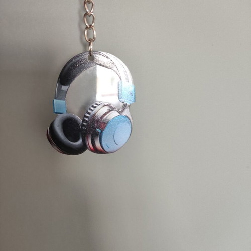 Keychain with 2D headphones design new, multicolored